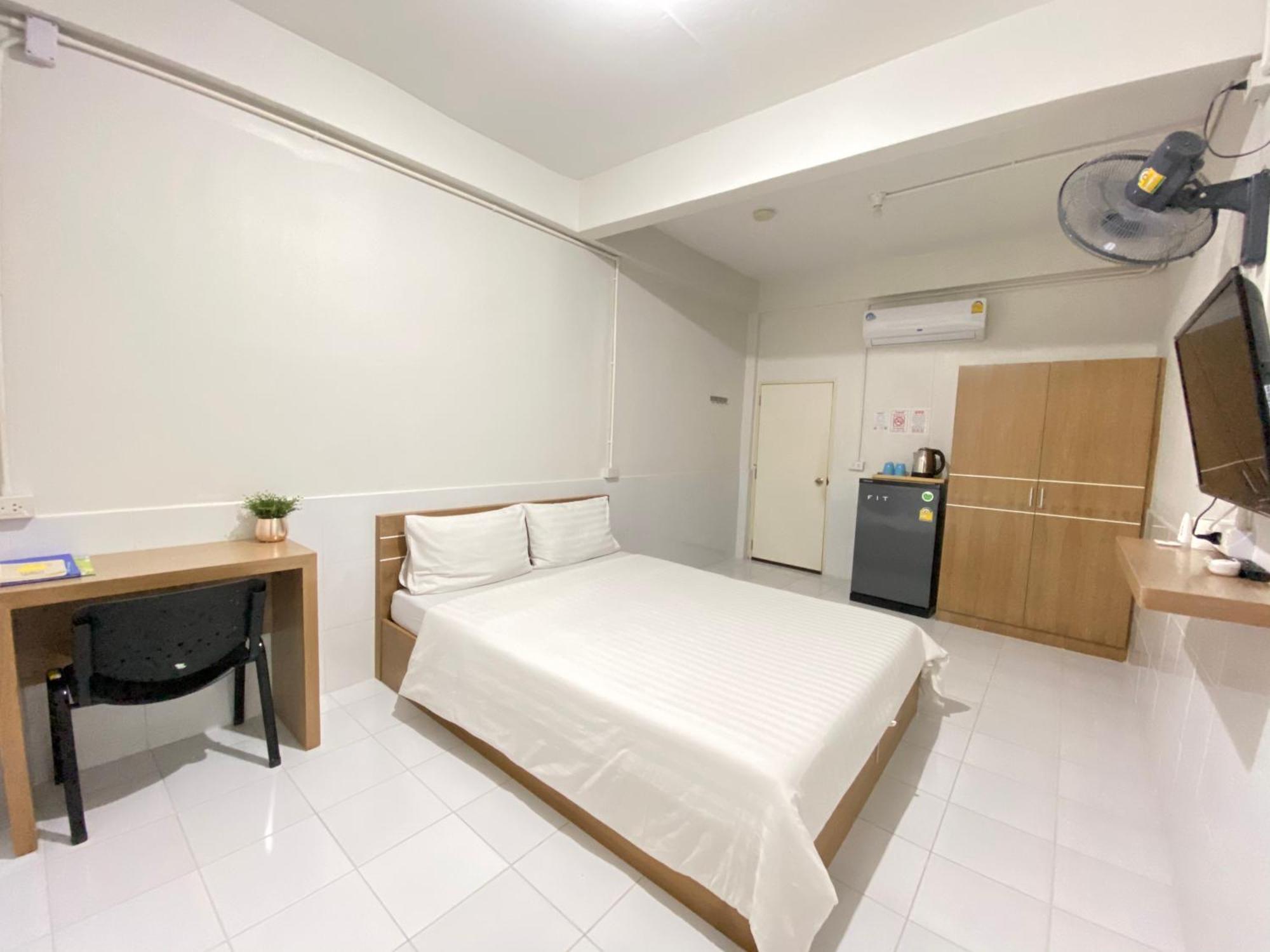 Ze Residence Ram Intra Bangkok Exteriör bild
